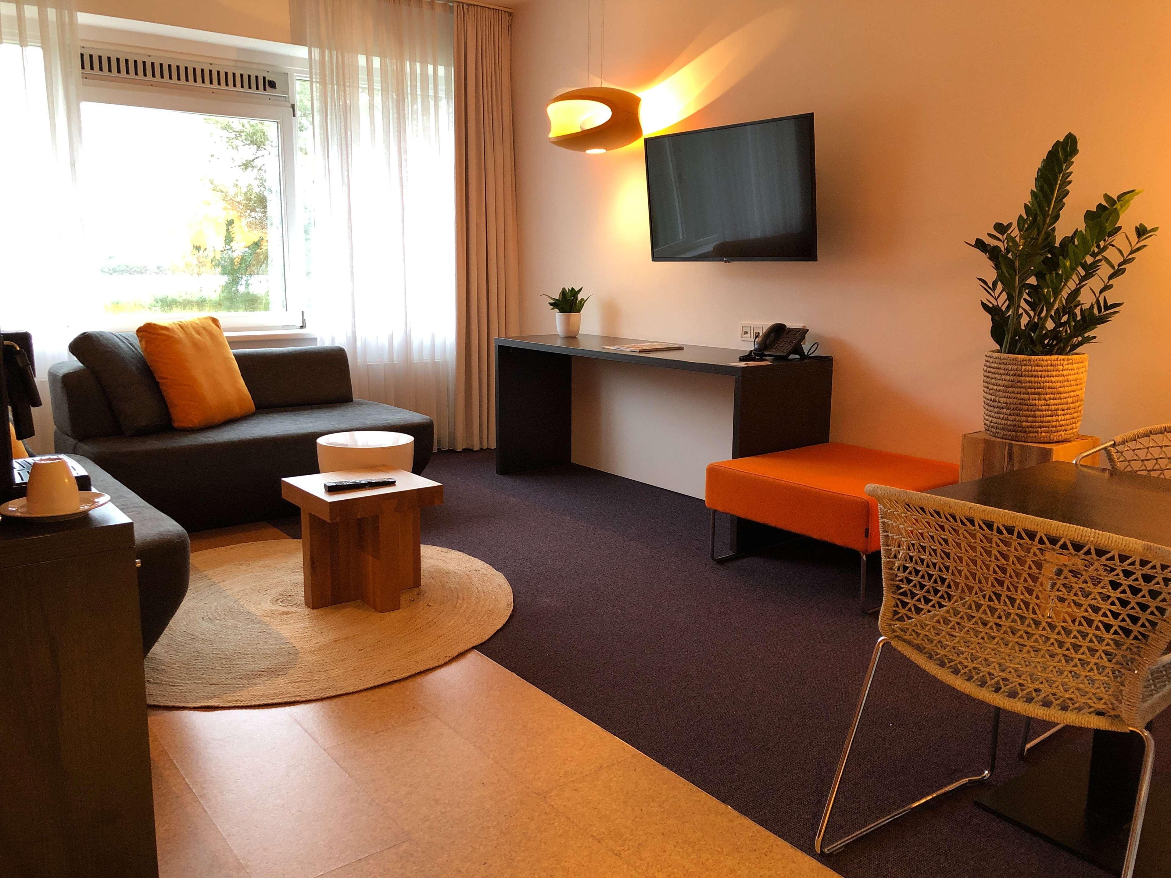 เบสต์ เวสเทิร์น พลัส รอตเตอร์ดัม แอร์พอร์ต โฮเต็ล Hotel ภายนอก รูปภาพ