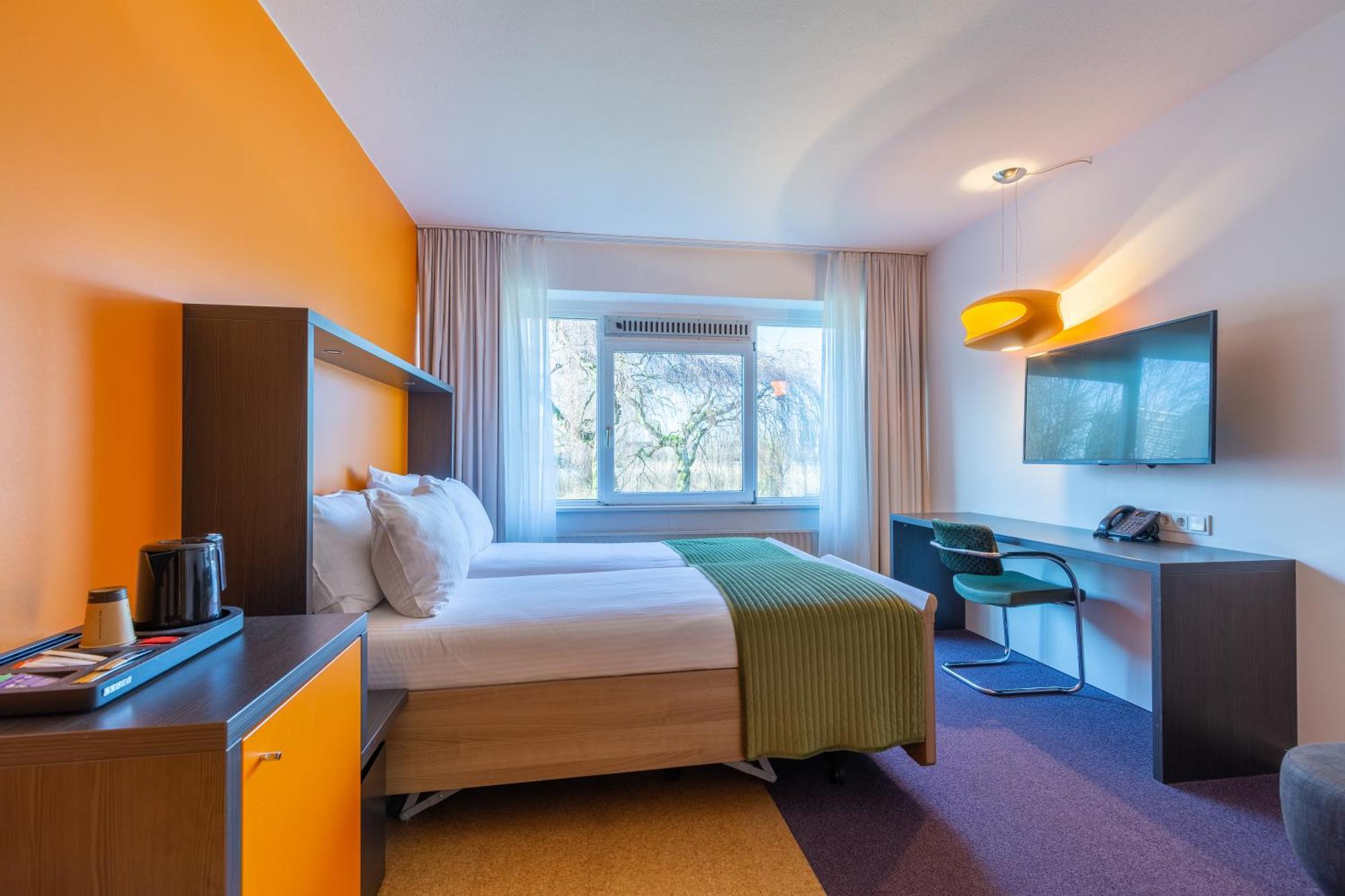 เบสต์ เวสเทิร์น พลัส รอตเตอร์ดัม แอร์พอร์ต โฮเต็ล Hotel ภายนอก รูปภาพ