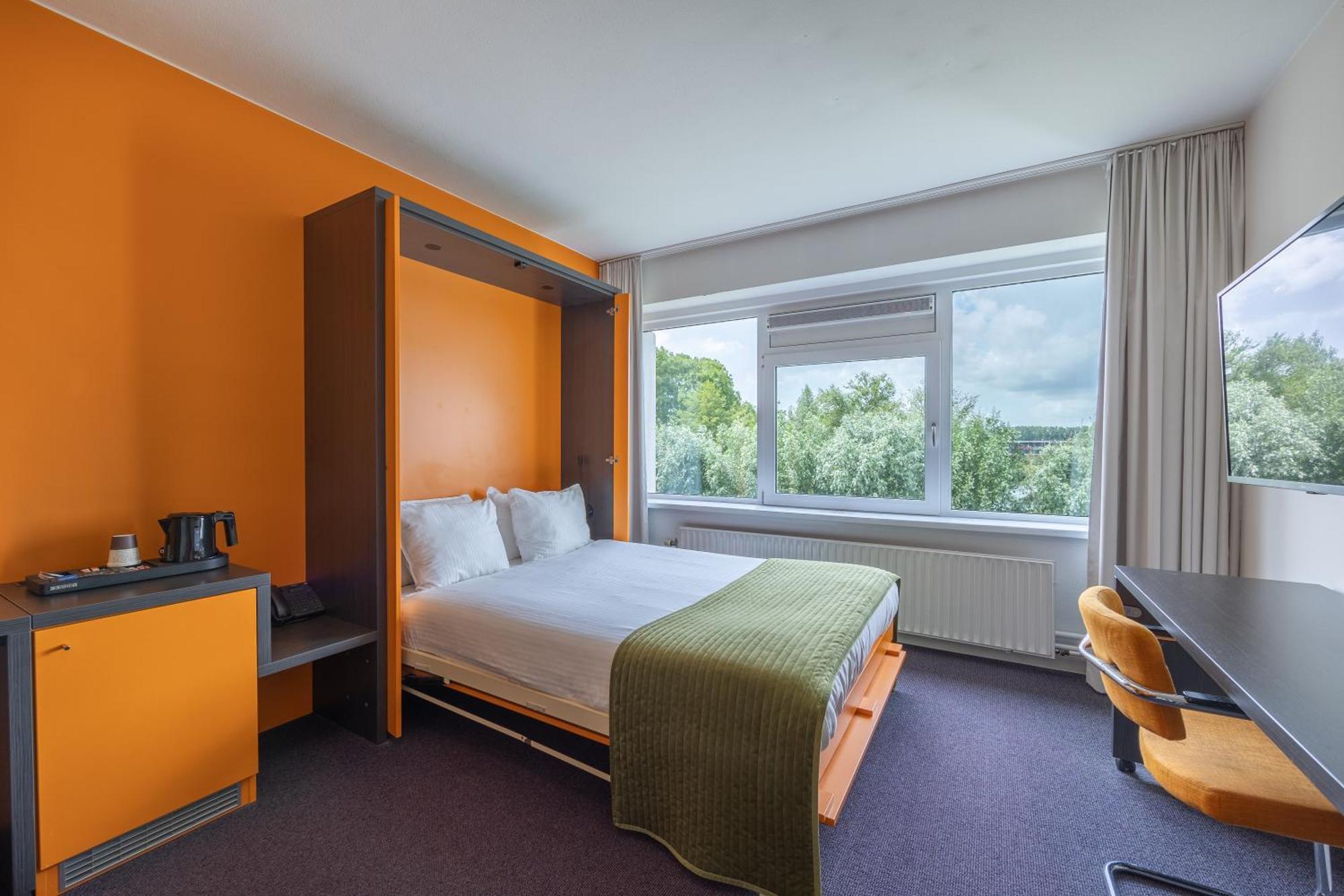 เบสต์ เวสเทิร์น พลัส รอตเตอร์ดัม แอร์พอร์ต โฮเต็ล Hotel ภายนอก รูปภาพ